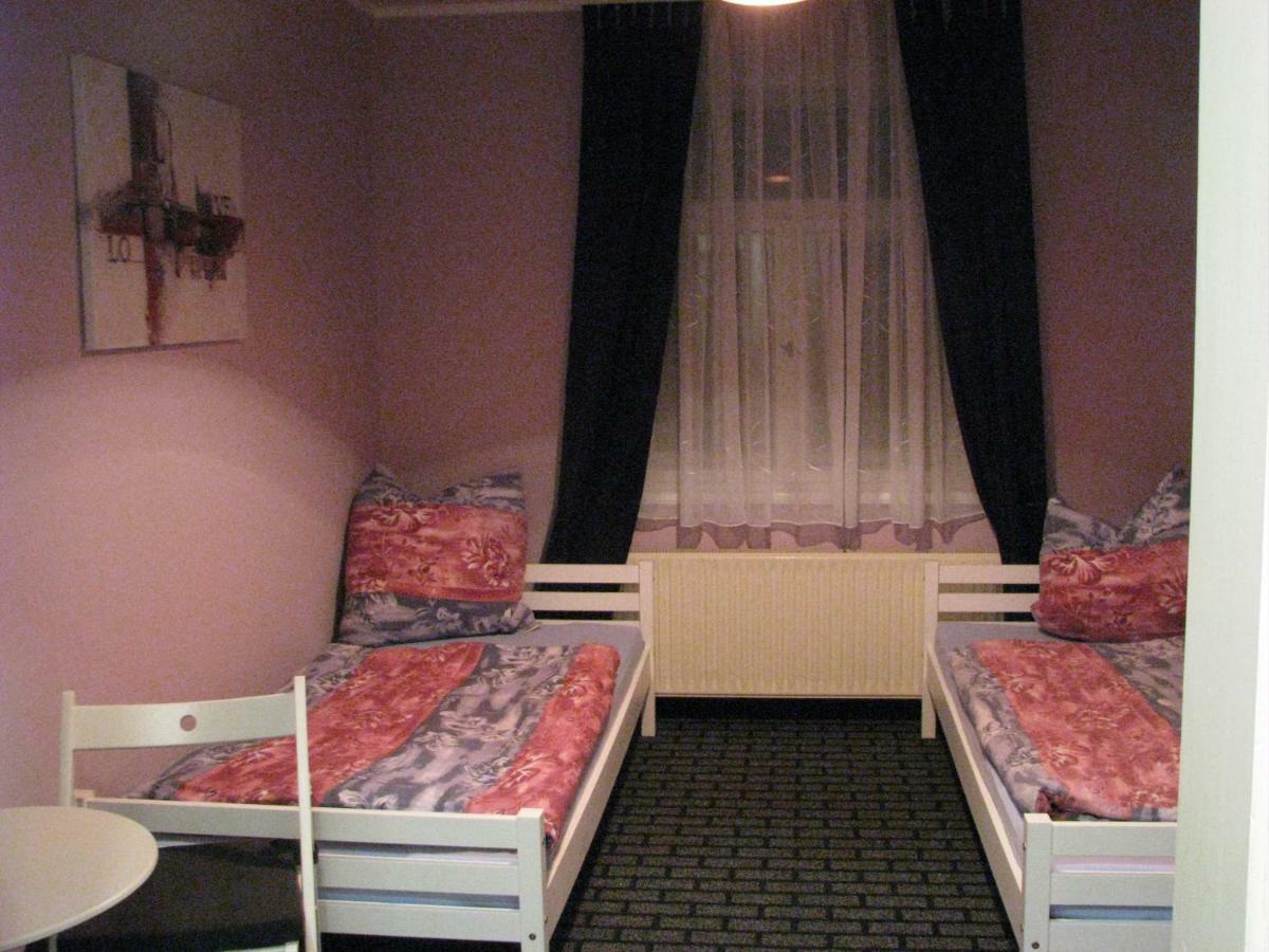 Ferienwohnung Charlett Dresden Bagian luar foto